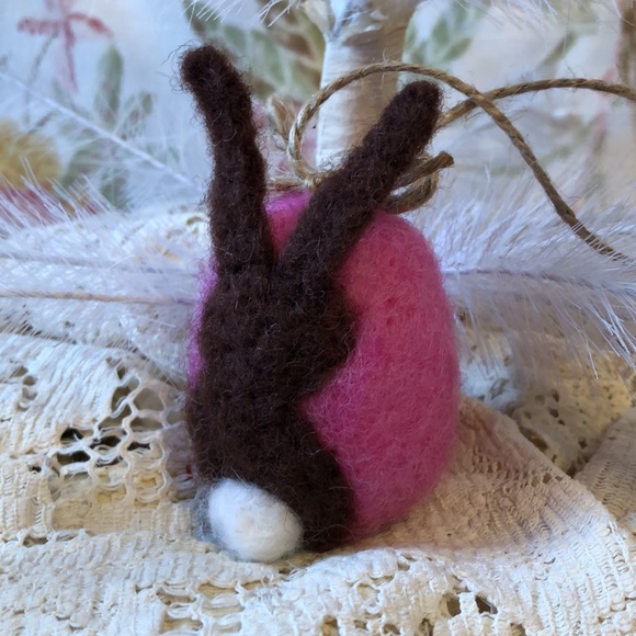 Handmade needle felted Easter egg bunny rabbit ornament collectable decoration - Picture 5 of 7